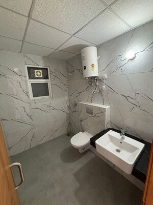 Bathroom in 3 BHK Apartment at Omaxe Lake, North Mullanpur – for Rent