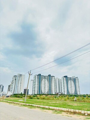 3 BHK Apartment – Exterior View View at Omaxe Lake, North Mullanpur - for Rent