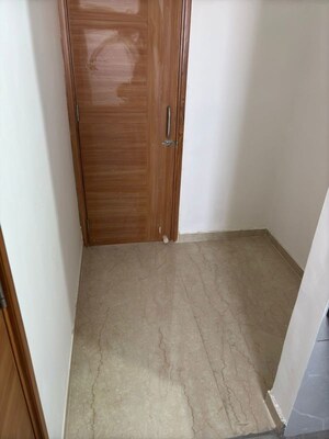 Bathroom in 3 BHK Apartment at Omaxe Lake, North Mullanpur – for Rent