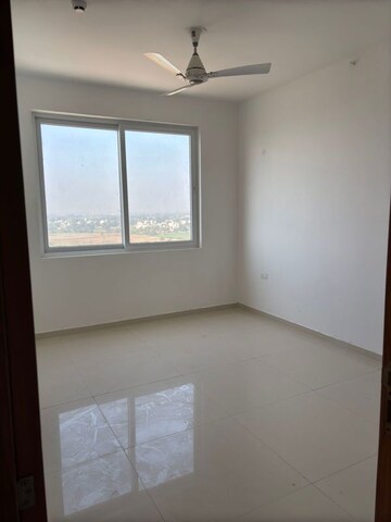 3 BHK Apartment For Rent in Omaxe Lake, North Mullanpur