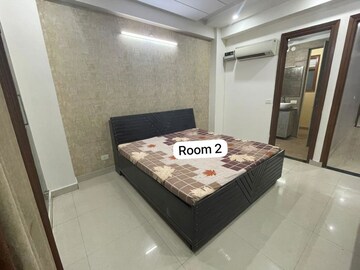 Bedroom in 3 BHK Builder Floor at Ansal Sushant Floors, Sushant Lok ii – for Rent