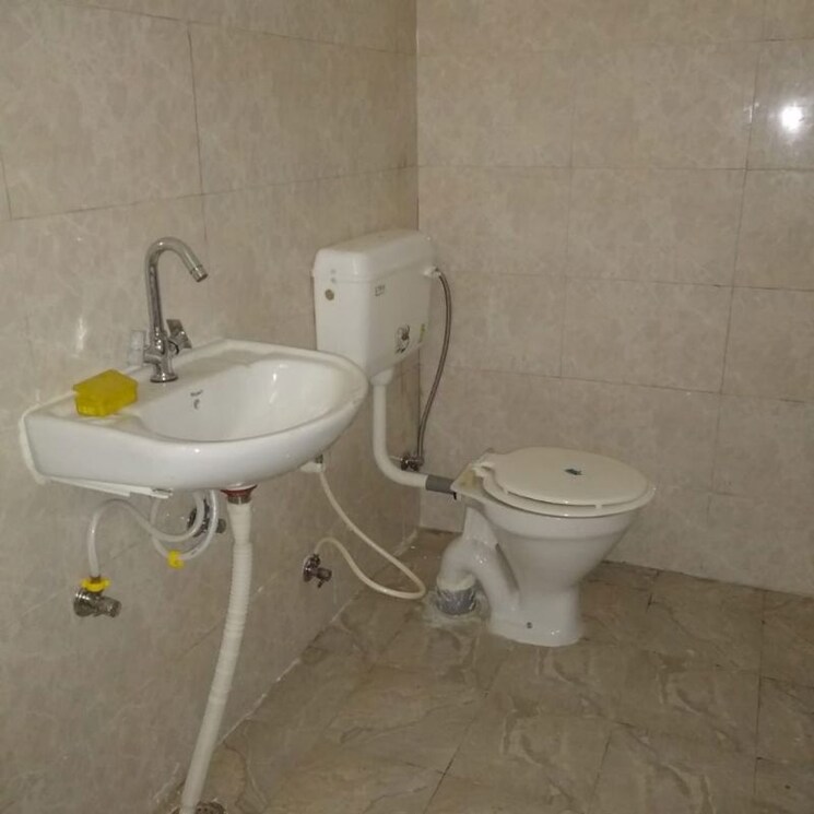 Bathroom, sector 19 3 Bedroom 1251 Sq.Ft. Independent House In Sector 19 Noida 9813724