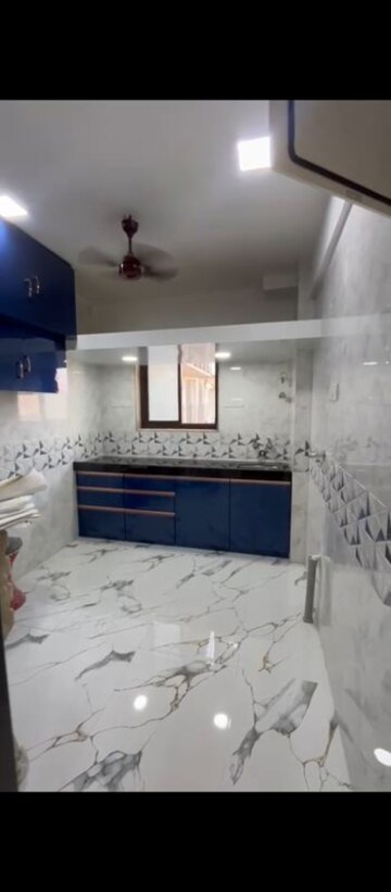 Bathroom in 1 BHK Apartment at Vaishali Apartment CHS, Mazgaon – for Rent