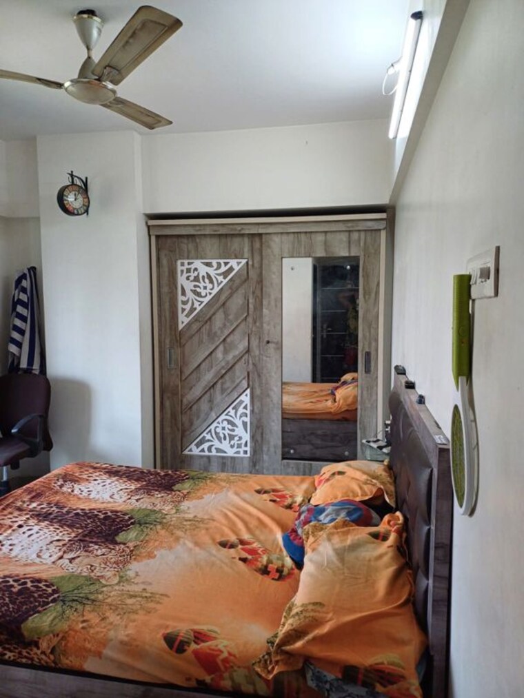 Bedroom, haware-estate 3 Bedroom 990 Sq.Ft. Apartment In Kasarvadavali Thane 9813748