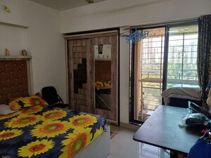 Bedroom in 3 BHK Apartment at Haware Estate, Kasarvadavali – for Rent