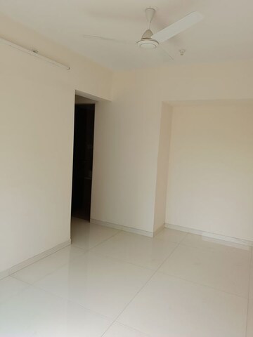 Bedroom in 1.5 BHK Apartment at Shree Shashwat CHS, Mira Road – for Rent