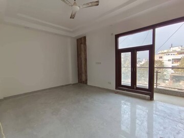 2 BHK Builder Floor For Rent in Saket