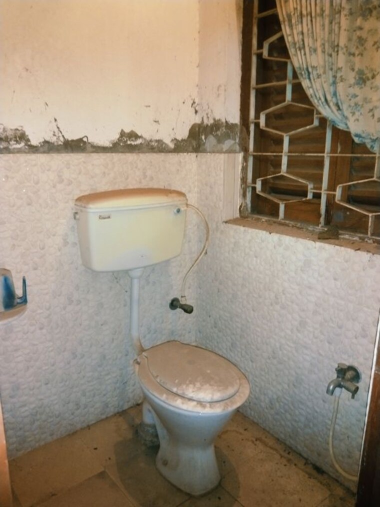 Bathroom, haridevpur 3 Bedroom 1325 Sq.Ft. Independent House In Haridevpur Kolkata 9813722