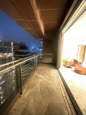 Balcony in 5 BHK Apartment at Ekta Verve, Khar West – for Rent