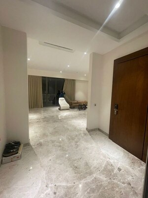 Corridor in 5 BHK Apartment at Ekta Verve, Khar West – for Rent