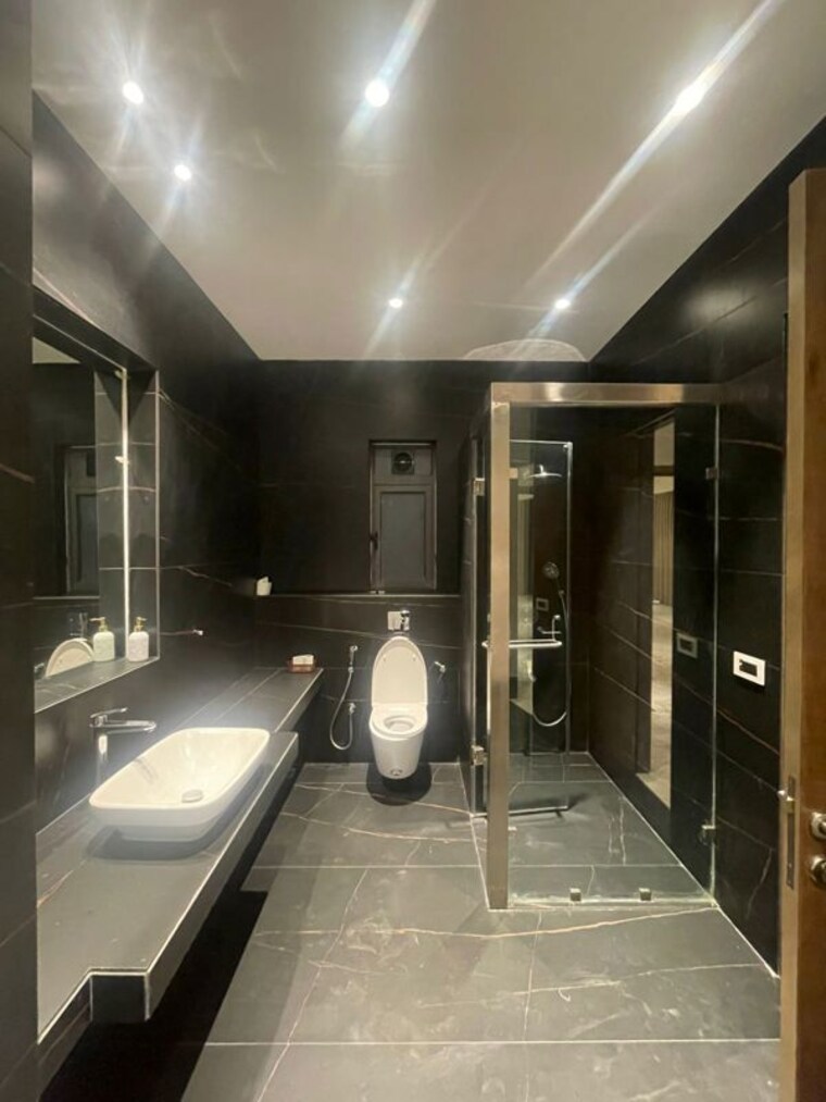 Attached Bathroom, ekta-verve 5 Bedroom 2380 Sq.Ft. Apartment In Khar West Mumbai 9813856