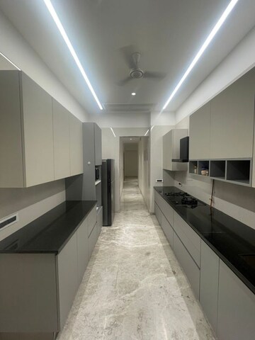 Kitchen in 5 BHK Apartment at Ekta Verve, Khar West – for Rent