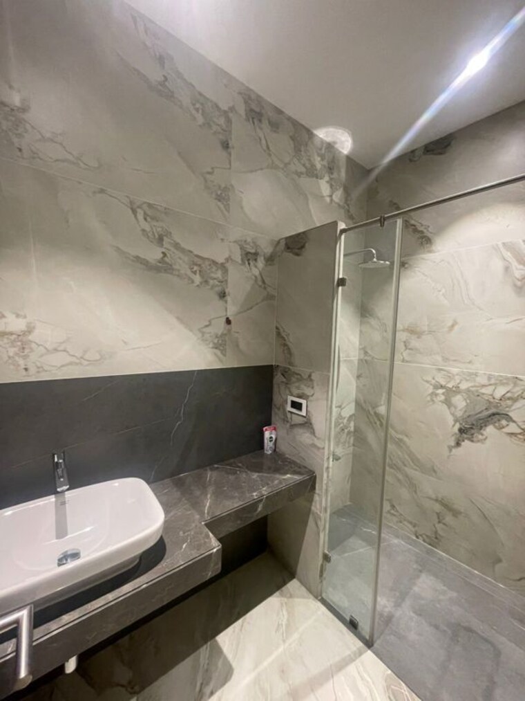 Bathroom, ekta-verve 5 Bedroom 2380 Sq.Ft. Apartment In Khar West Mumbai 9813856