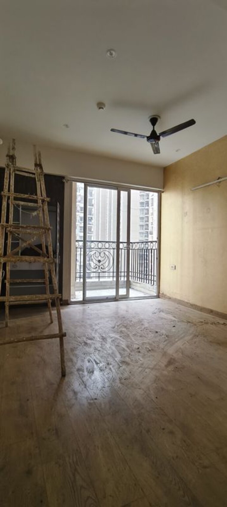 Room, prateek-grand-city 3 Bedroom 846 Sq.Ft. Apartment In Siddharth Vihar Ghaziabad 9814077