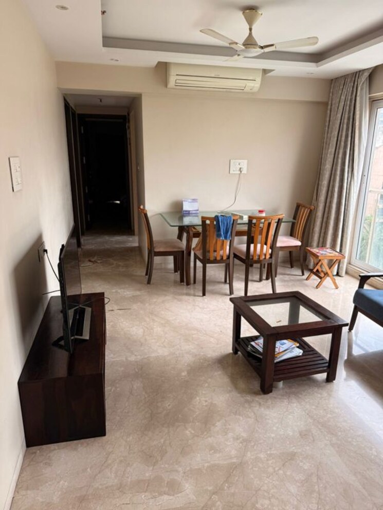 Gym, almeida-park 2 Bedroom 925 Sq.Ft. Apartment In Bandra West Mumbai 9814058