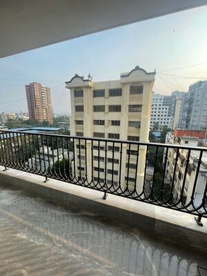 Balcony in 4 BHK Apartment at Bandra West – for Rent