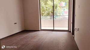 Room in 2 BHK Builder Floor at Unitech South City II, Sector 50 – for Rent