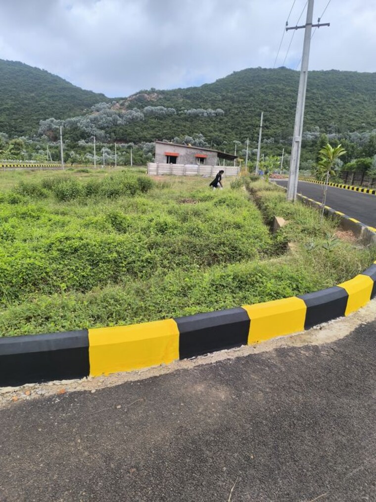 Garden, kothavalasa  2764 Sq.Ft. Plot In Kothavalasa Vizag 9814155