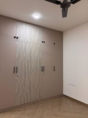 Room in 3 BHK Apartment at Sobha Manhattan Towers Town Park, Hosur Road – for Rent