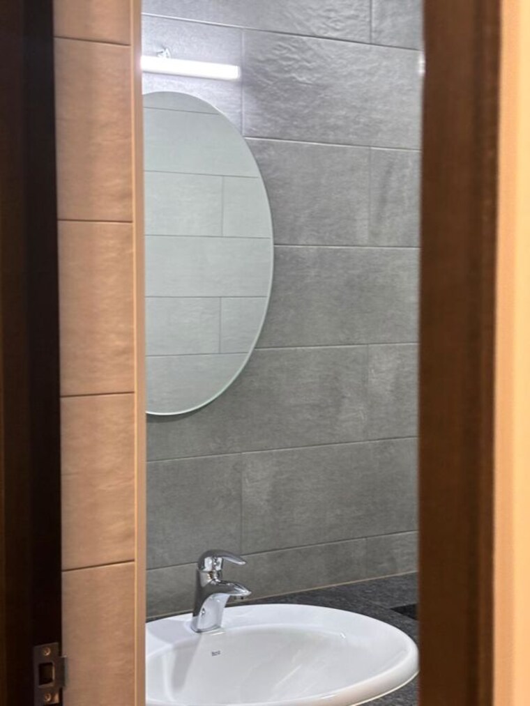 Bathroom, sobha-manhattan-towers-town-park 3 Bedroom 1498 Sq.Ft. Apartment In Hosur Road Bangalore 9814279