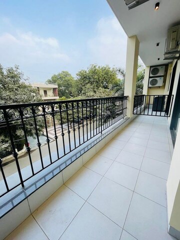 Balcony in 1 BHK Builder Floor at Sector 31 – for Rent