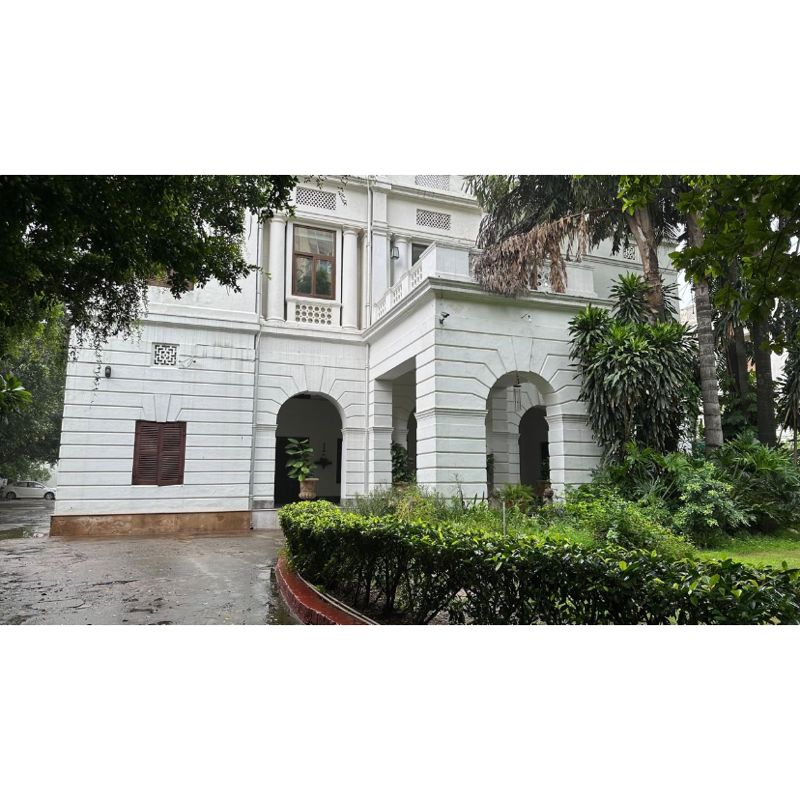 6+ BHK Independent House For Sale in Connaught Place