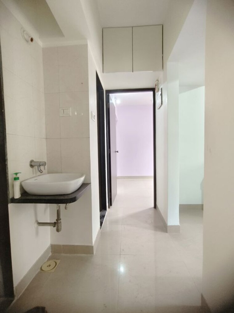 Bathroom, shiv-sai-paradise 1 Bedroom 601 Sq.Ft. Apartment In Majiwada Thane 9814326