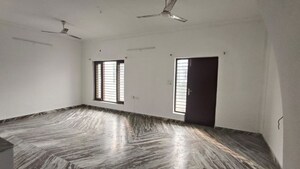 Living Room in 2 BHK Builder Floor at Sector 17 – for Rent