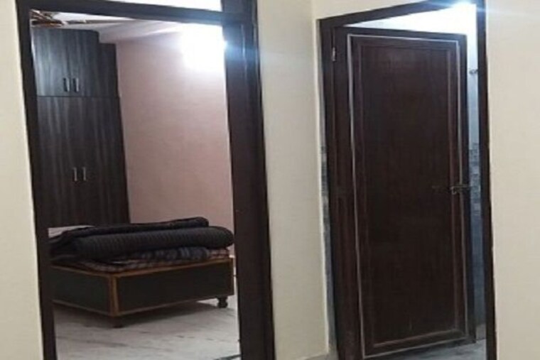Bedroom, sector 62 2 Bedroom 897 Sq.Ft. Builder Floor In Sector 62 Noida 9814477