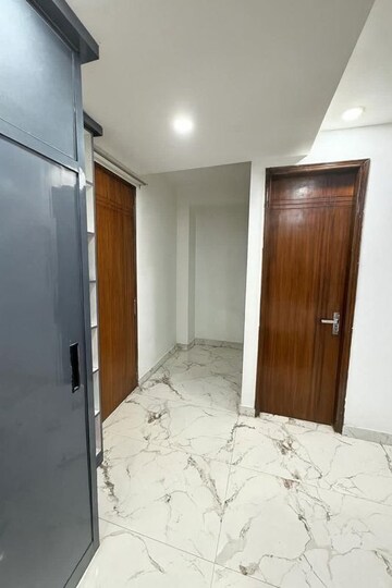 Room in 2 BHK Apartment at Galaxy North Avenue ll, Gaur City 2 – for Rent