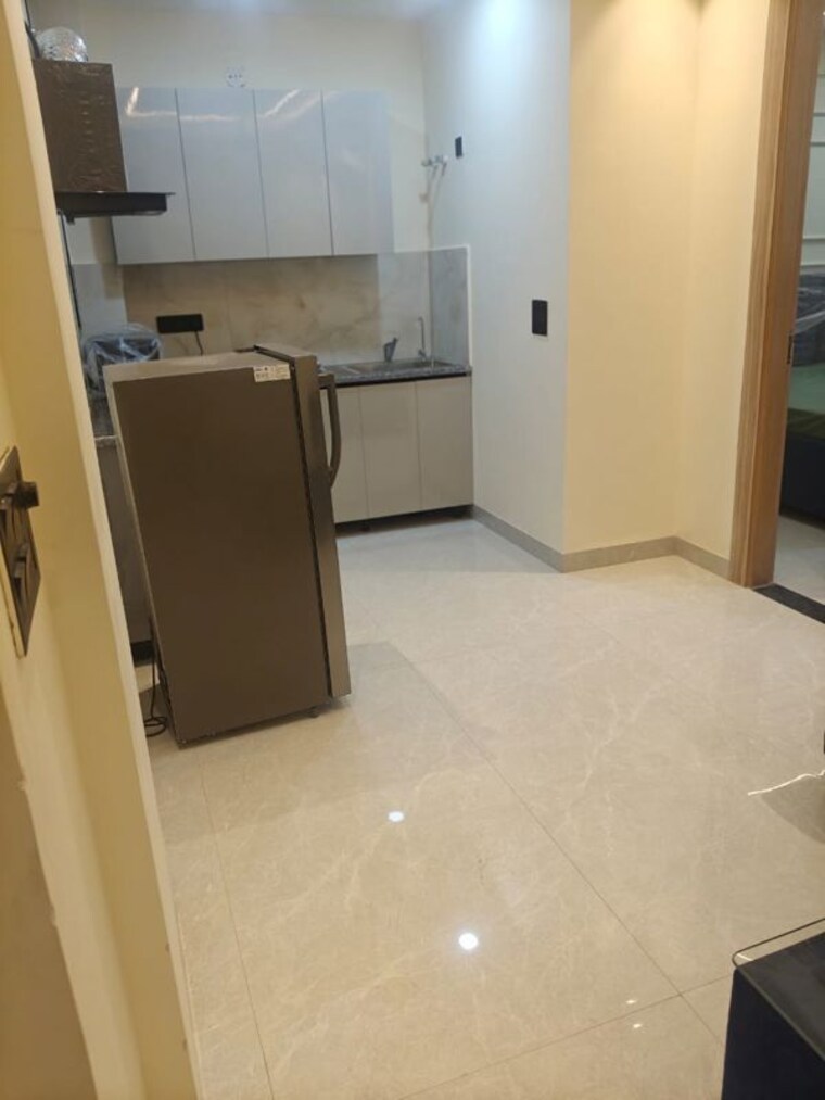 Room, sector 42 1 Bedroom 690 Sq.Ft. Builder Floor In Sector 42 Gurgaon 9814564