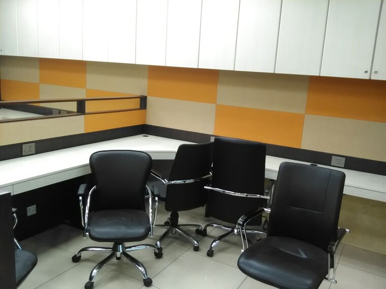 Team Area, netaji subhash place Commercial Office Space 1000 Sq.Ft. In Netaji Subhash Place Delhi 9814542