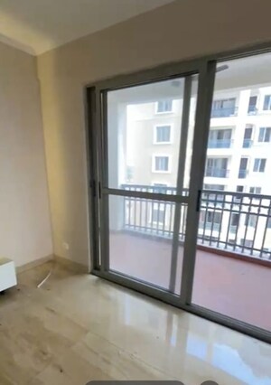 Room in 3 BHK Apartment at Eiffel Vivassa Estate, Bagiamau – for Rent