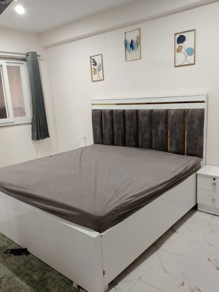Bedroom, sector 42 1 Bedroom 680 Sq.Ft. Builder Floor In Sector 42 Gurgaon 9814799