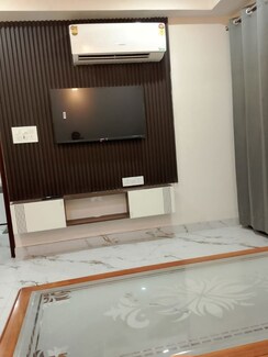 1 BHK Builder Floor For Rent in Sector 42