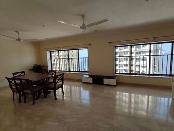 Room in 4 BHK Apartment at Sanghi Residency, Prabhadevi – for Rent