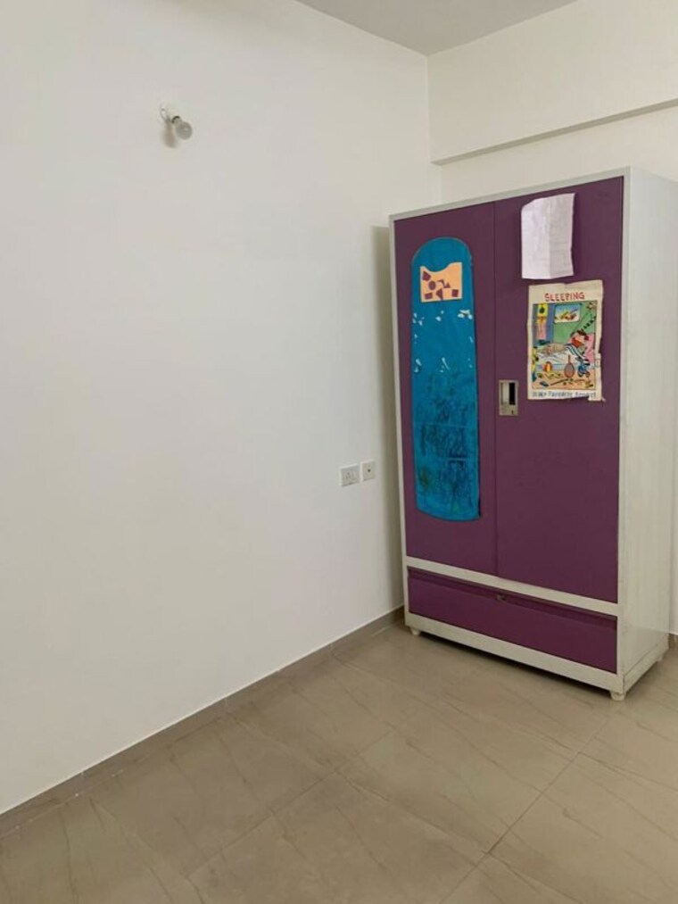 Room, goel-ganga-gyanganga 2 Bedroom 950 Sq.Ft. Apartment In Rahatani Pune 9814971