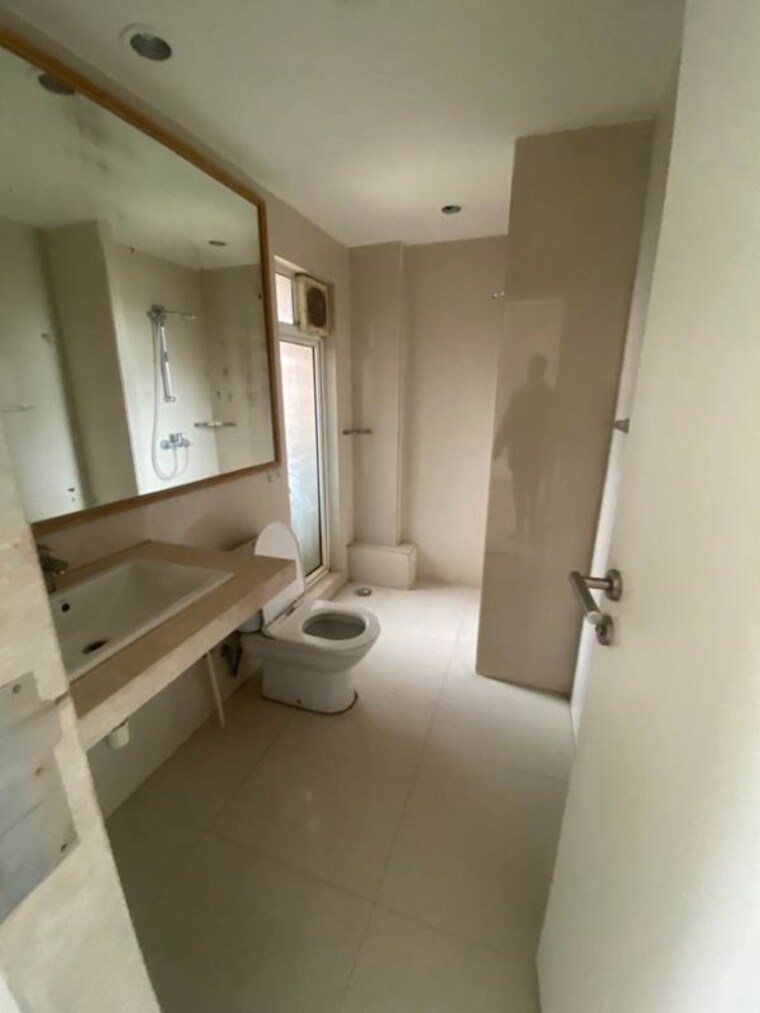 Bathroom, hiranandani-obelia-the-walk 2.5 Bedroom 650 Sq.Ft. Apartment In Ghodbunder Road Thane 9815258