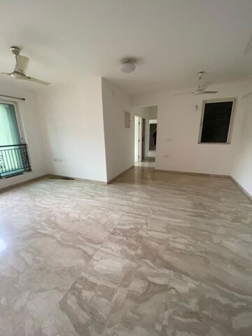 Room in 2.5 BHK Apartment at Hiranandani Obelia The Walk, Ghodbunder Road – for Rent