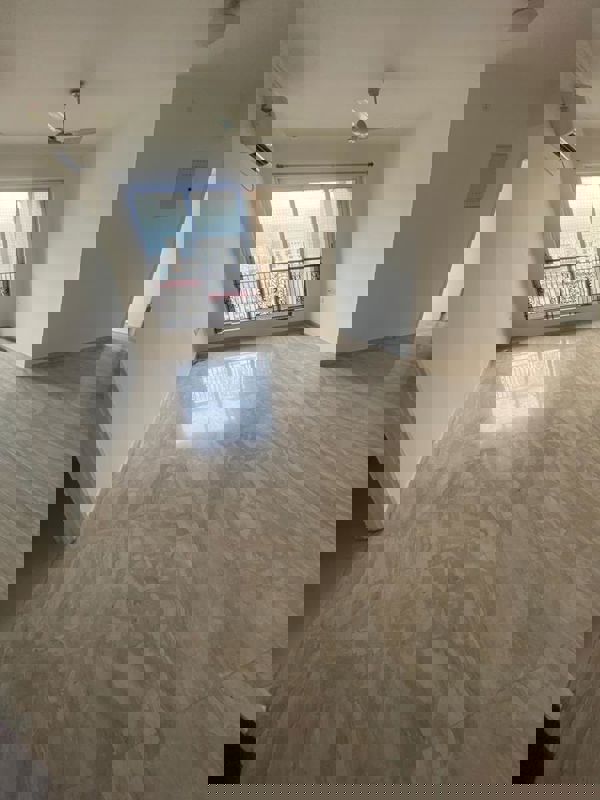 2.5 BHK + Extra Room 650 Sq.Ft. Apartment in Hiranandani Obelia The Walk