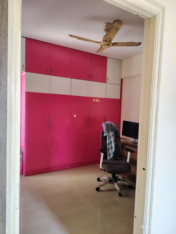 Room in 2.5 BHK Apartment at Divya JSR Limelite, Abbigere – for Rent