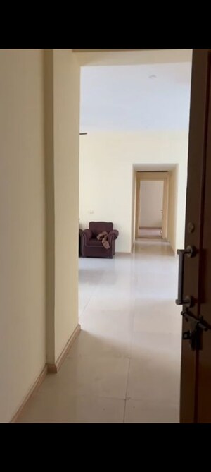 Bathroom in 3 BHK Apartment at Unitech Horizon, Pi Greater Noida – for Rent