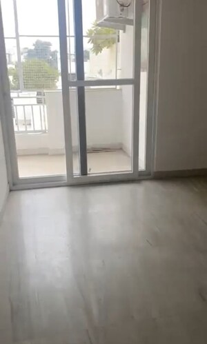 Room in 4 BHK Builder Floor at Sector 49 – for Rent