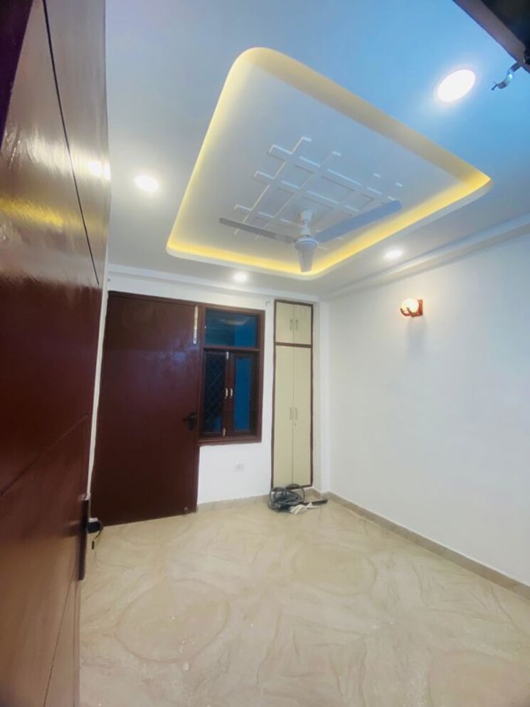 Room, khirki extension 2 Bedroom 701 Sq.Ft. Builder Floor In Khirki Extension Delhi 9815268