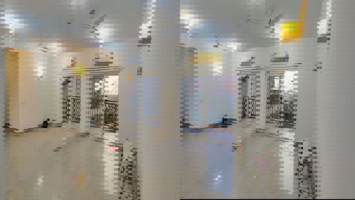 3 BHK + Servant Room Apartment For Rent in Spaze Privy