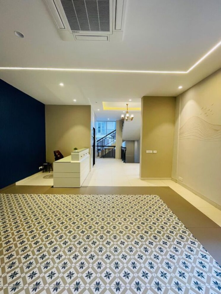 Common Area, aerocity Commercial Showroom 1350 Sq.Ft. In Aerocity Mohali 9815535