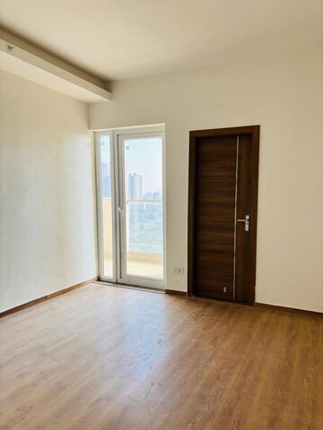 Room in 3 BHK Apartment at Tulip Yellow, Sector 69 – for Rent