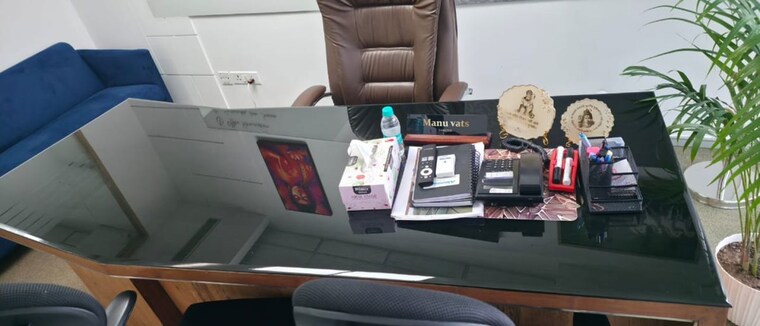 Living Room, spaze-itech-park Commercial Office Space 1800 Sq.Ft. In Sispal Vihar Gurgaon 9815566