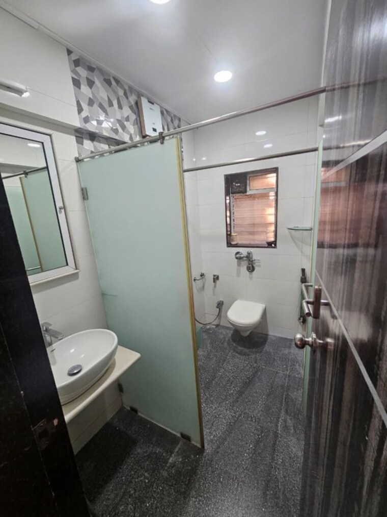 Master Bedroom, om-viraj-apartment 1 Bedroom 715 Sq.Ft. Apartment In Andheri West Mumbai 9815688