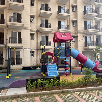 2 BHK Apartment For Rent in Signature Global Prime, Sector 63a